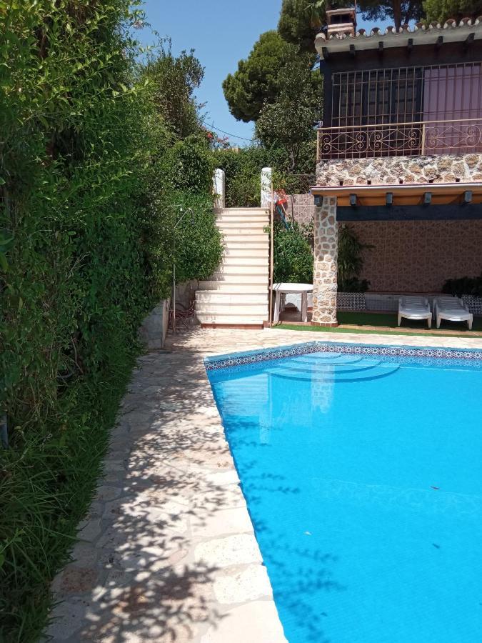 Chalet con piscina privada Torremolinos Esterno foto